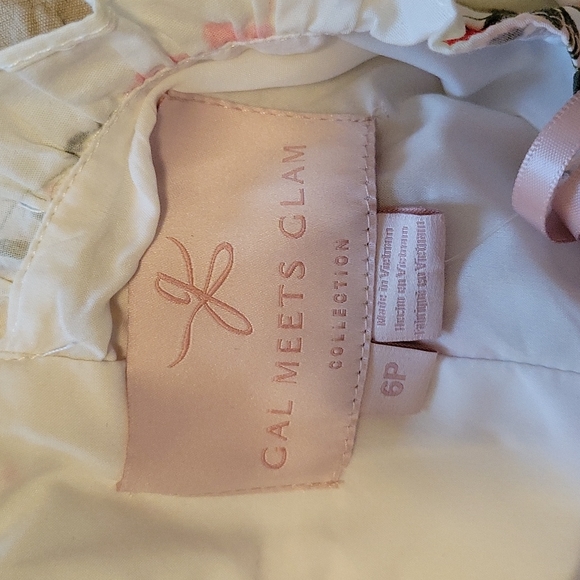 Gal meets glam jumpsuit - Picture 1 of 6